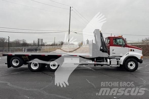 Sterling LT9500 Lastbil med lad/Flatbed
