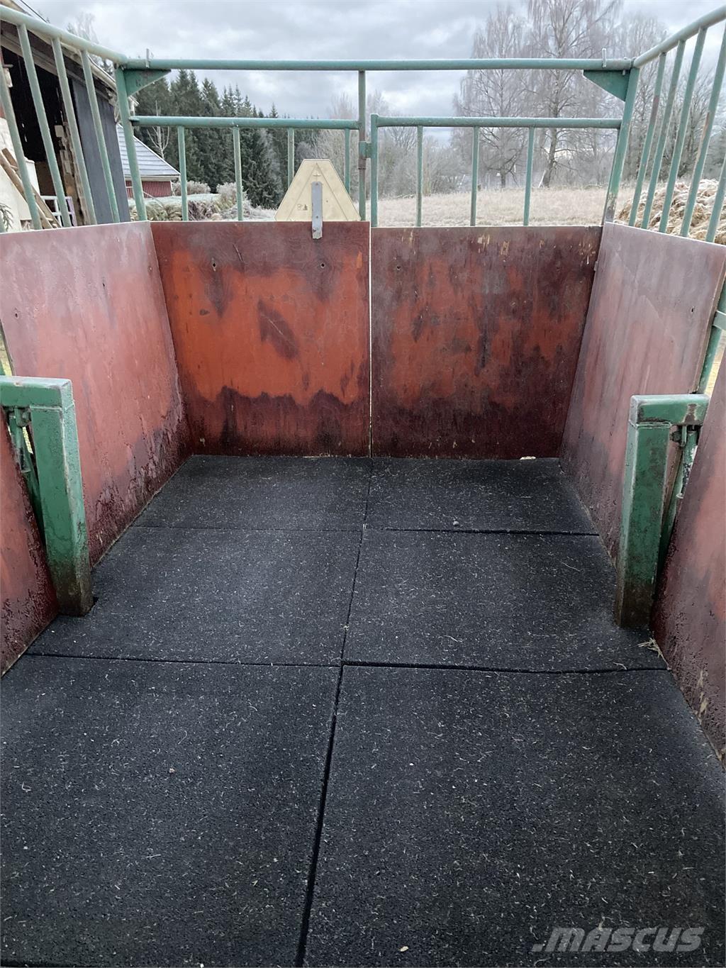  DJURVAGN Andet læsse- og graveudstyr