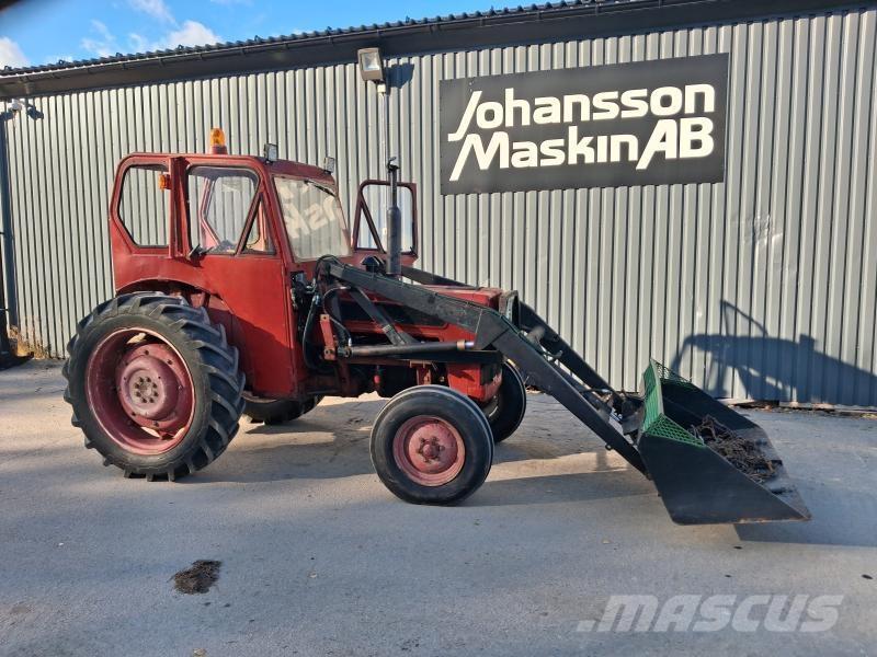 International 414 Traktorer