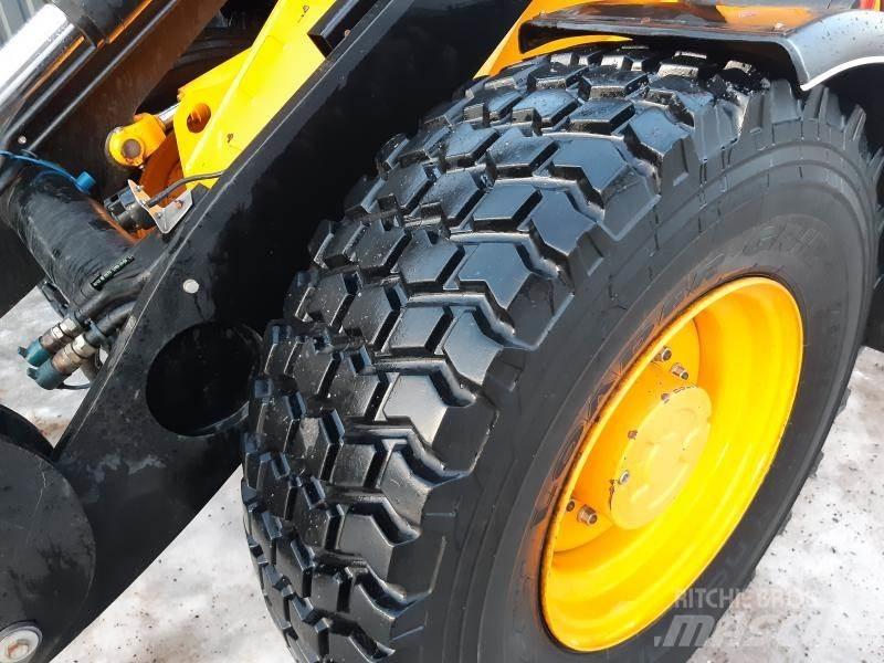 JCB 411 HT STORA BM Læssemaskiner på hjul