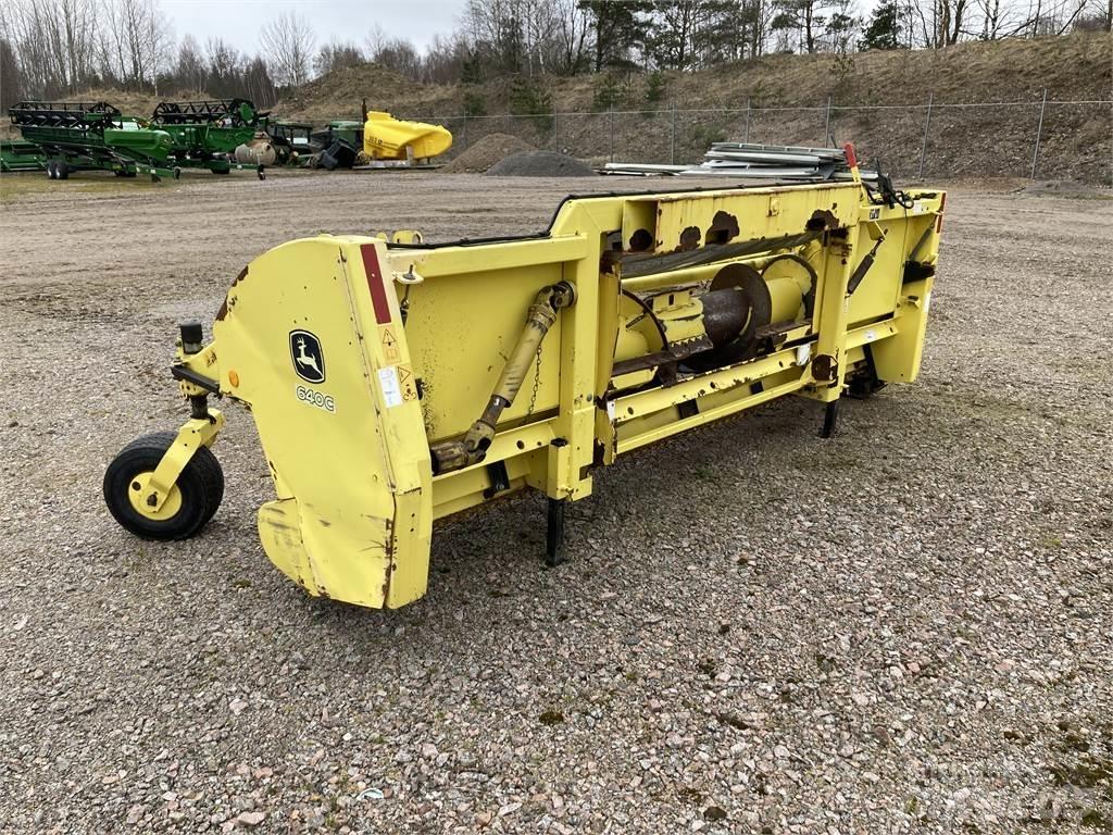 John Deere 640C Pick-up Tilbehør til selvkørende finsnittere