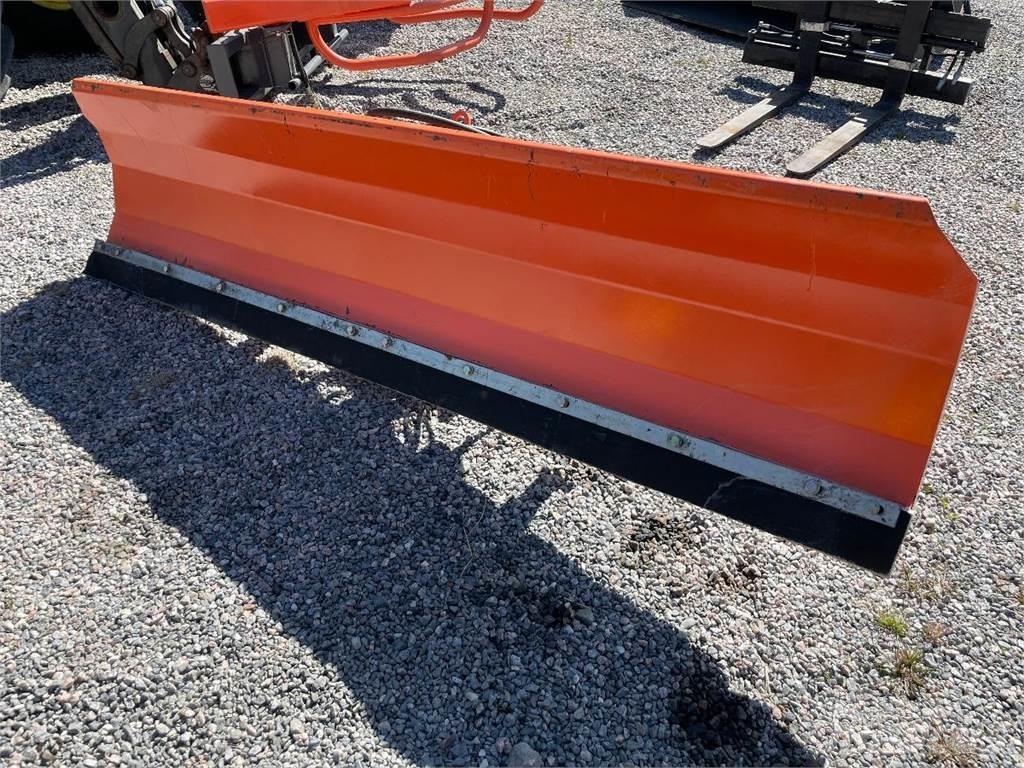 Tarmo PL2500 Sneskovle og -plove