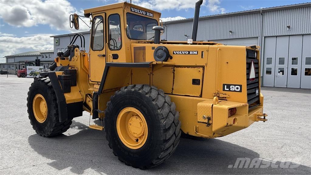 Volvo L90 LASTMASKIN Læssemaskiner på hjul