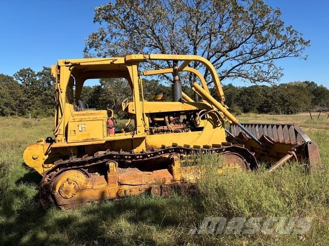 CAT D6D Bulldozer på larvebånd