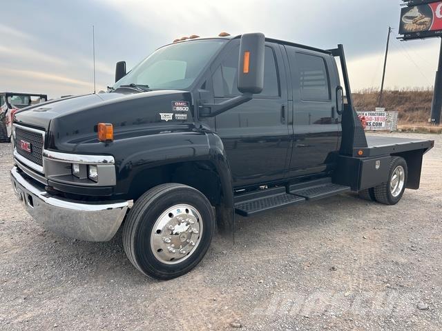 GMC C5500 Flatbed lastbiler med spil