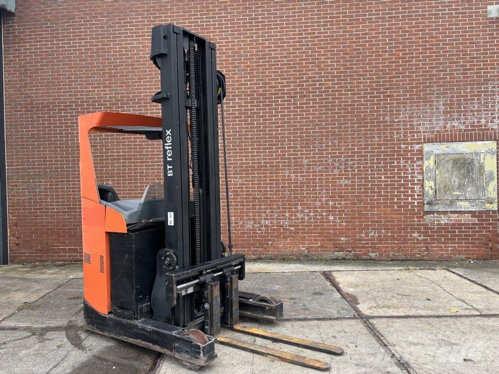 BT RRE 160 Reachtruck