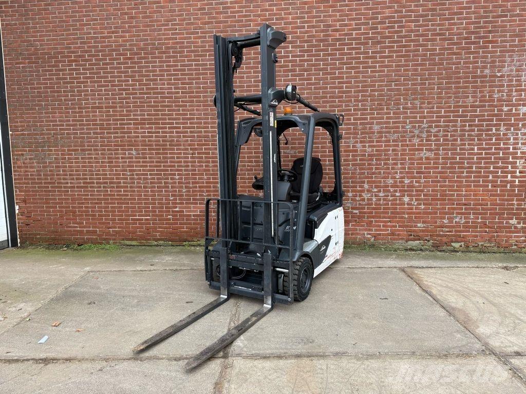 Linde E14-02 El gaffeltrucks