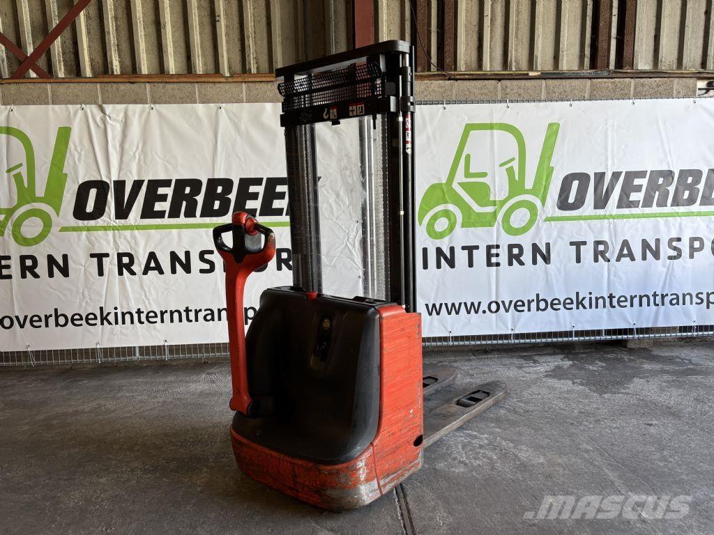 Linde L10 Gaffelstabler med gående fører