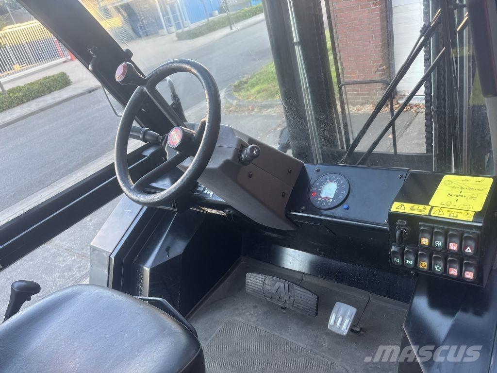 Manitou M30-4 Terrængående gaffeltruck