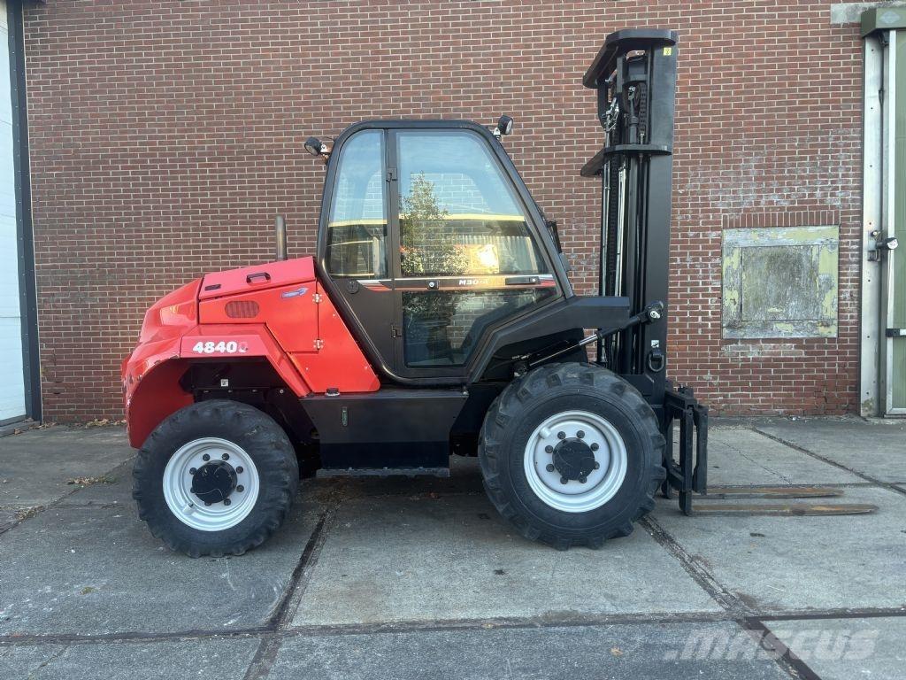 Manitou M30-4 Terrængående gaffeltruck
