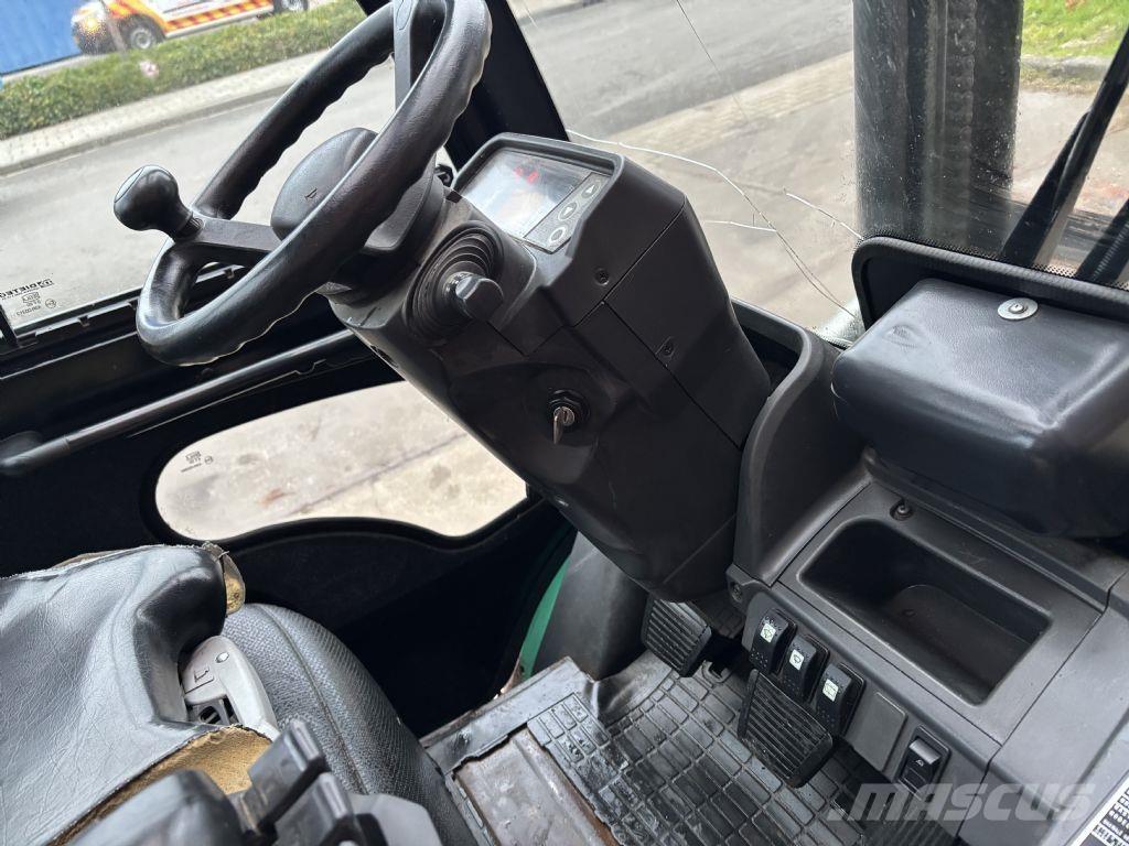 Mitsubishi FD25NT Diesel gaffeltrucks