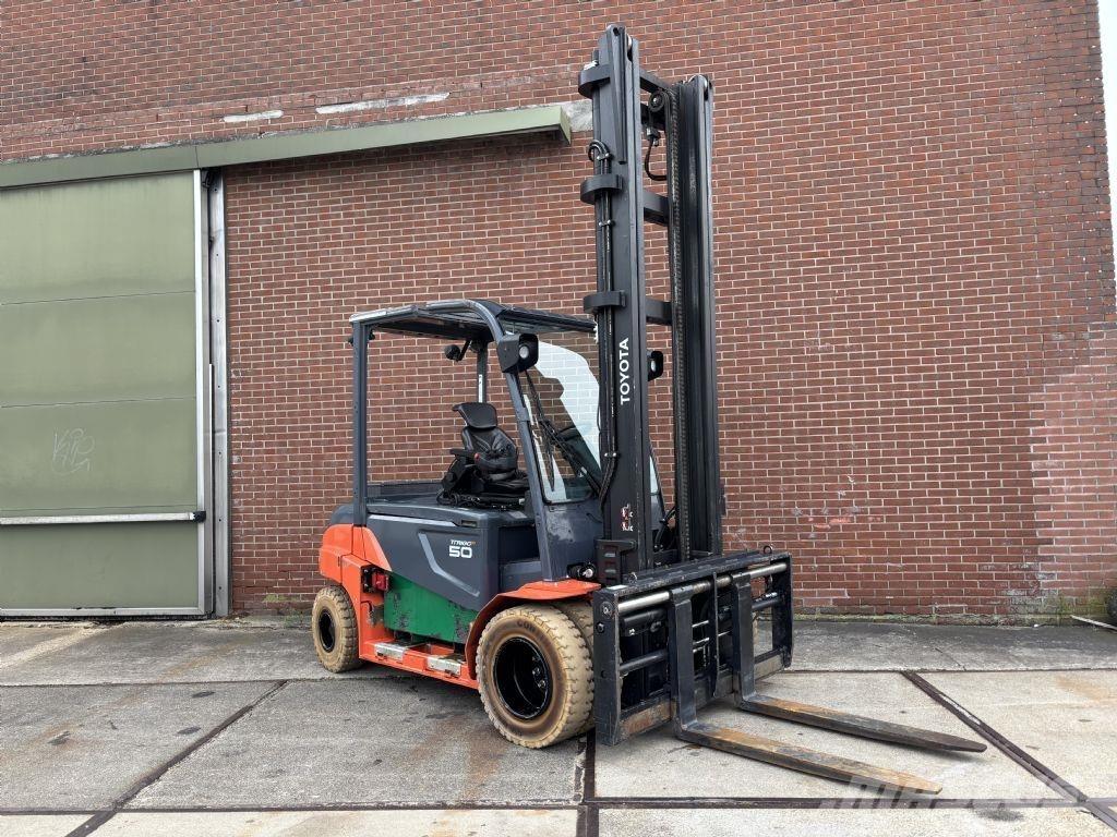 Toyota 8FBMT50 El gaffeltrucks