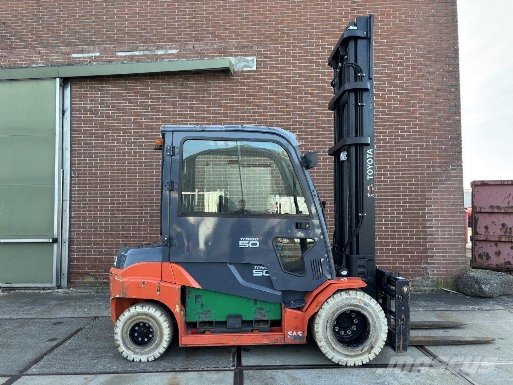 Toyota 8FBMT50 El gaffeltrucks