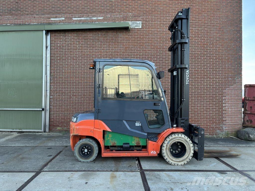 Toyota 8FBMT50 El gaffeltrucks