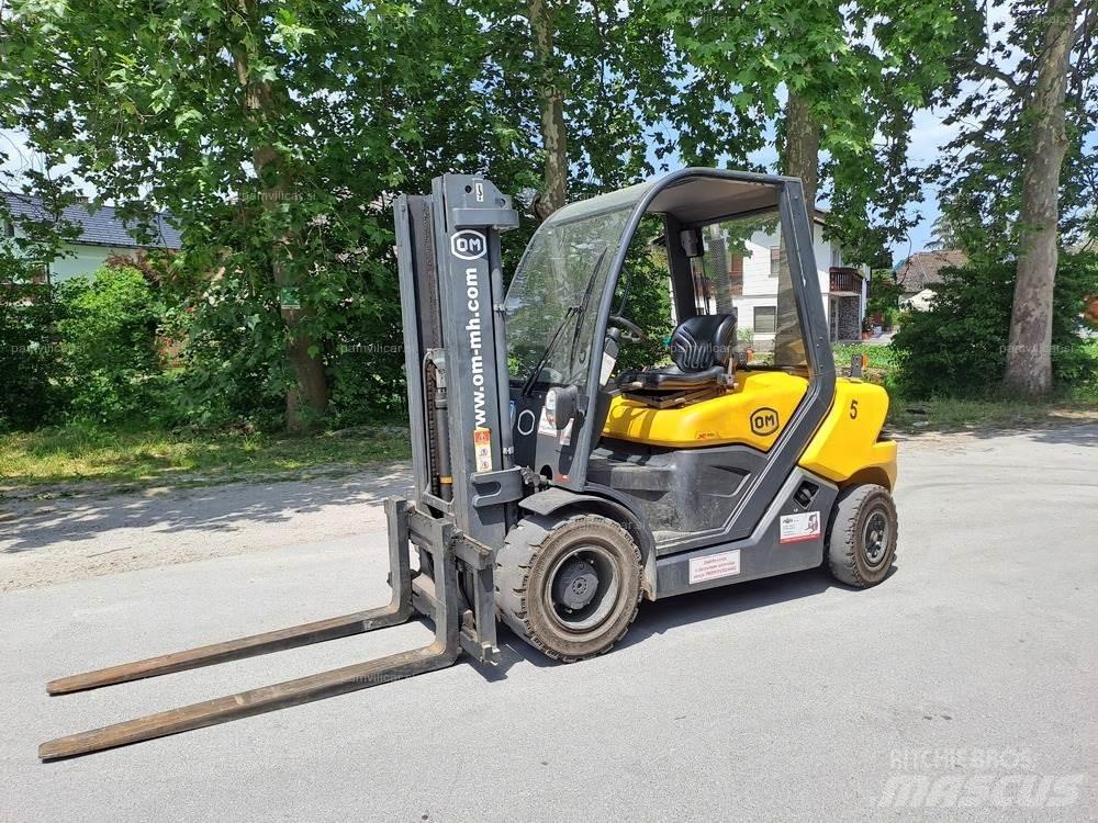 OM XD50 Gaffeltrucks - andre
