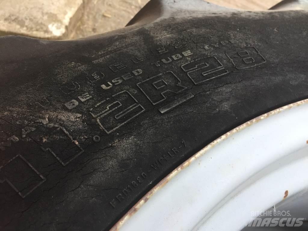 Goodyear  Andet tilbehør til traktorer