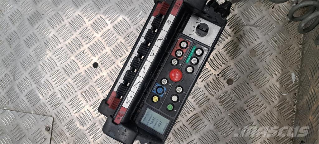 Hinowa 17.75 3S Kompakte selvkørende bomlifte