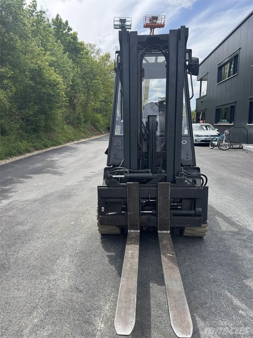 Linde E30 Entreprenør - Andet
