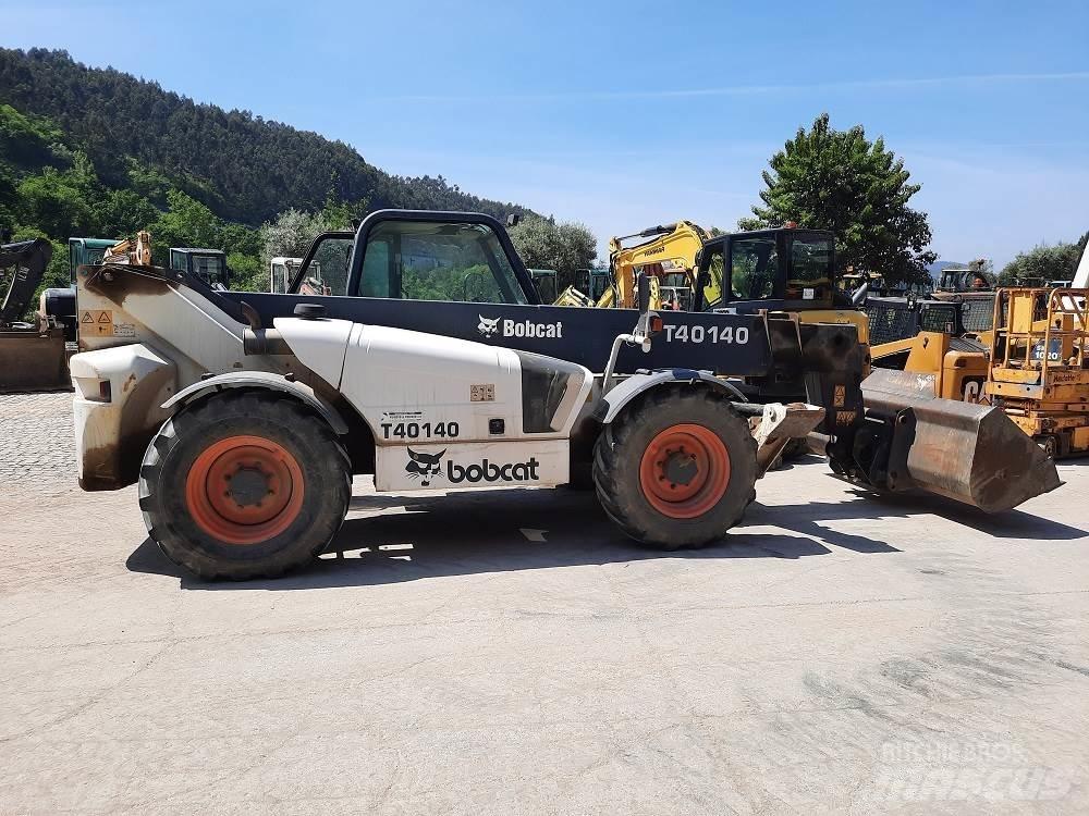 Bobcat T40-140 Reachtruck