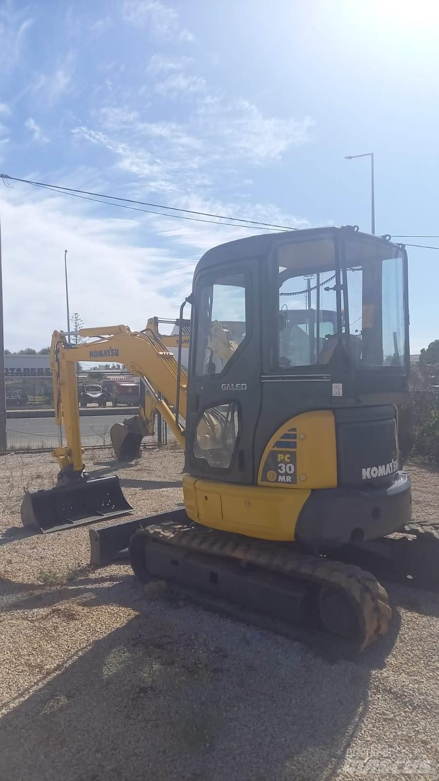 Komatsu PC30MR-2 Minigravemaskiner