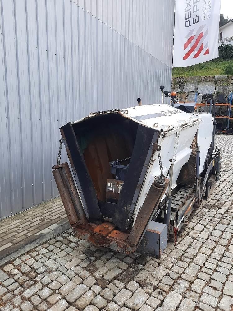 Vögele Super 800 Asfaltudlæggere