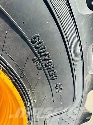 JCB FASTRAC 4220 Traktorer