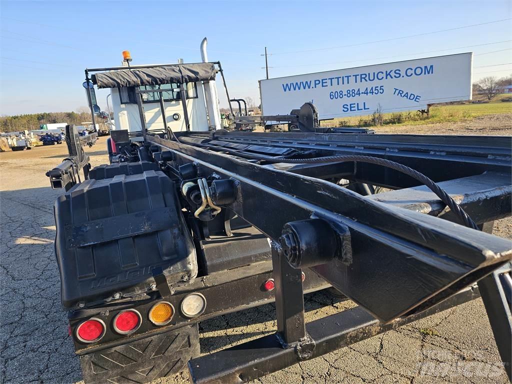 Mack CV713 Andre lastbiler