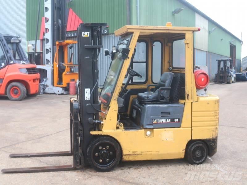 CAT GC30 LPG gaffeltrucks