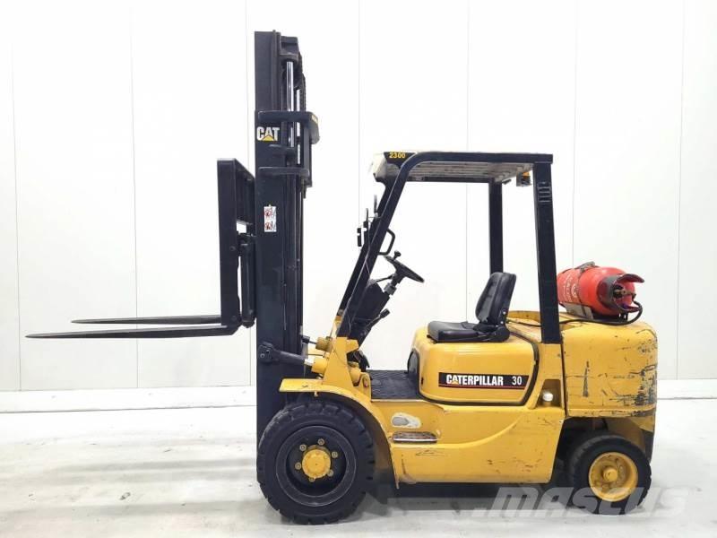 CAT GP30K LPG gaffeltrucks
