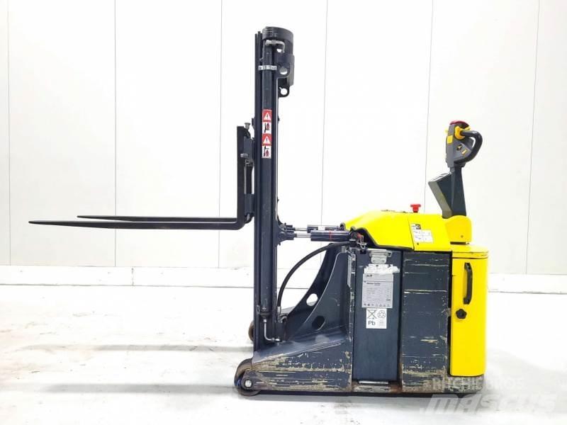 Combilift CS1500 Selvkørende stablere