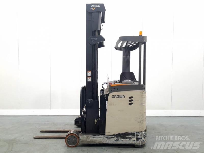 Crown ESR5000-14 OPT3 Reachtruck