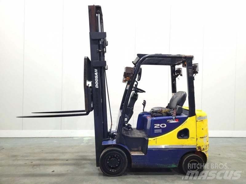 Doosan D20SC-5 Diesel gaffeltrucks