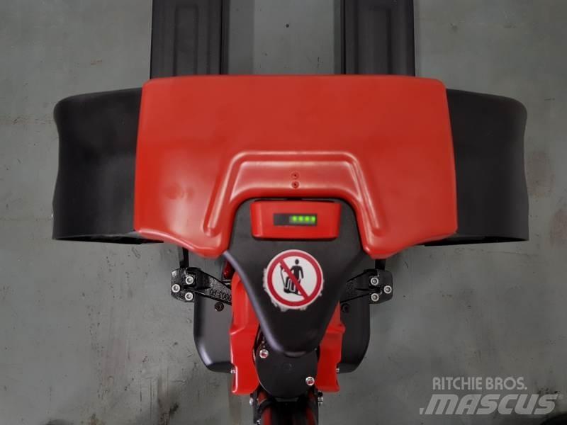 EP F4 PALLET TRUCK Løftevogne