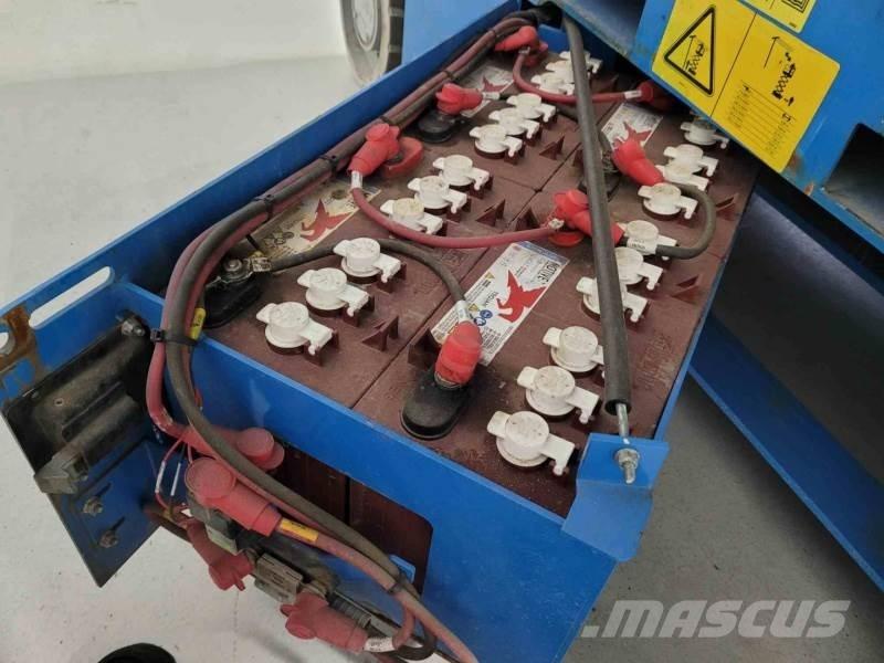 Genie GS4046 Trucks - Andet