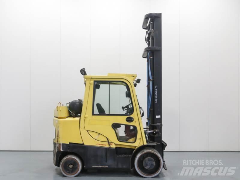 Hyster S7.00FT LPG gaffeltrucks