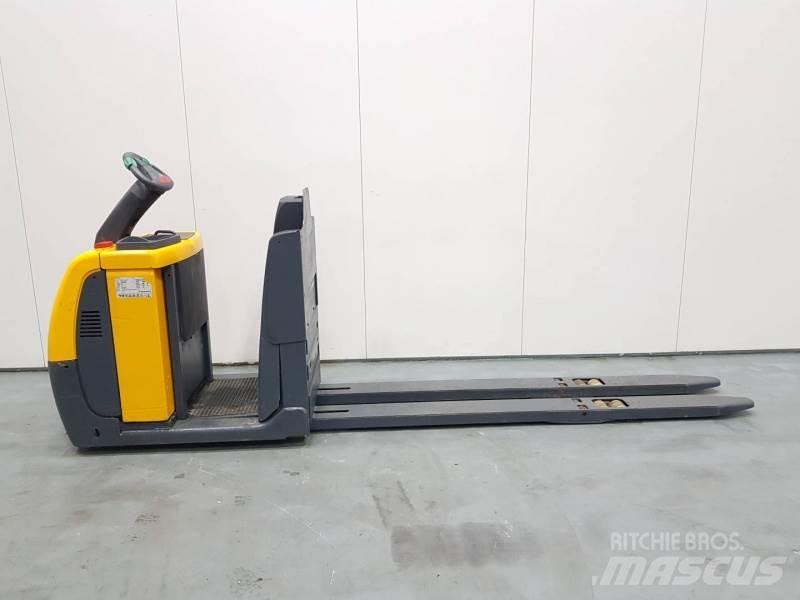 Jungheinrich ECE220 XL Plukketruck, medium