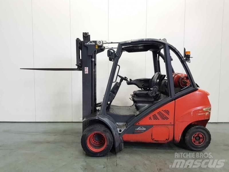 Linde H30T-02 TWIN WHEEL LPG gaffeltrucks