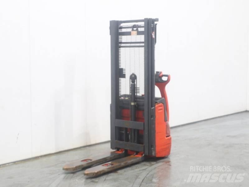 Linde L10 379 Manuelle stablere