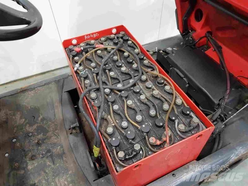 Linde P60Z Bugsertruck