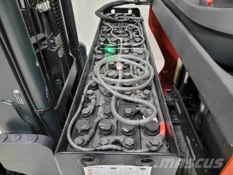 Linde R12B-01 Reachtruck