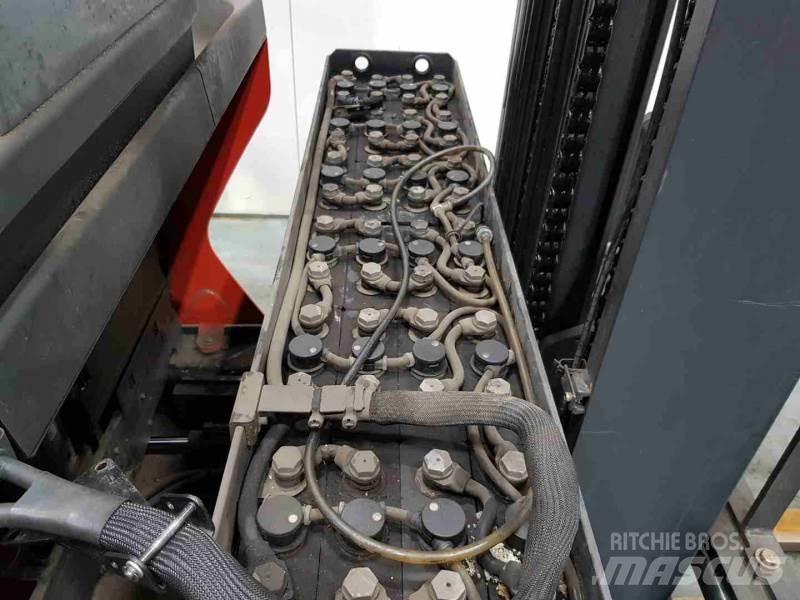 Linde R14-01 1120 Reachtruck