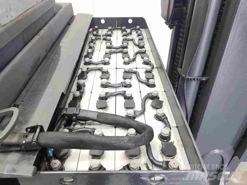 Linde R14HD-01 1120 Reachtruck