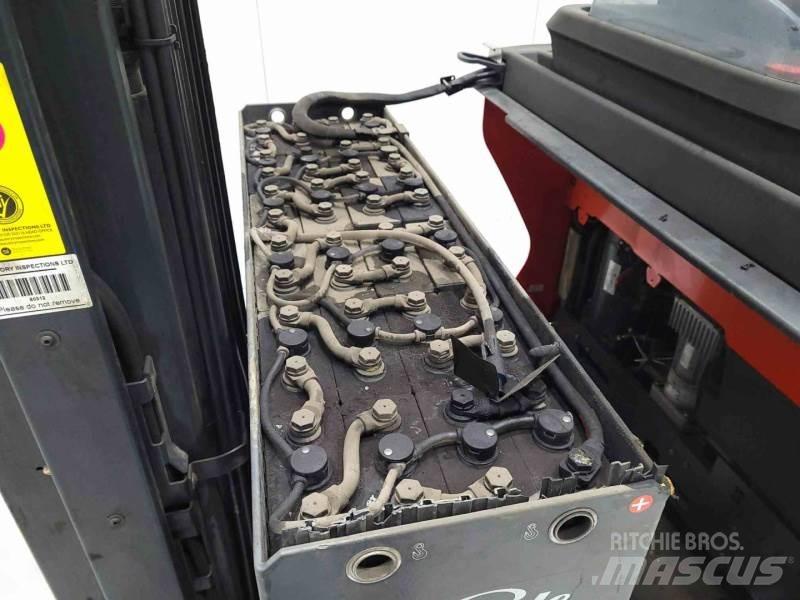 Linde R16-01 1120 Reachtruck