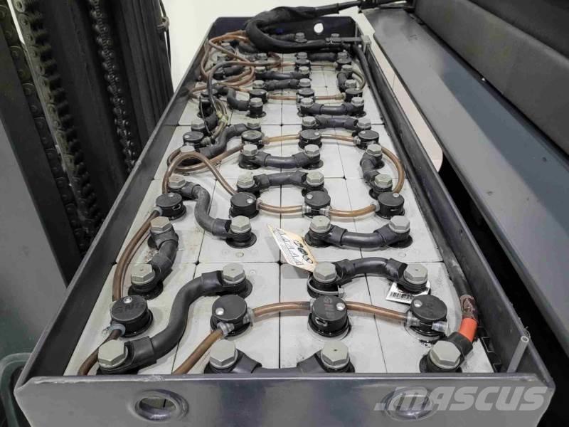 Linde R16HD-01 Reachtruck