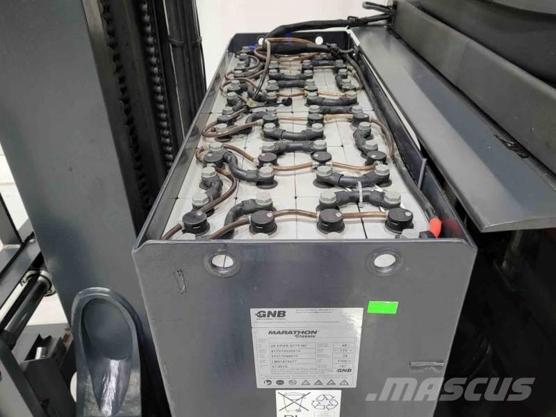 Linde R16HD-01 Reachtruck