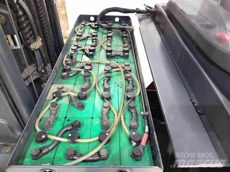 Linde R20G-01 1120 Reachtruck