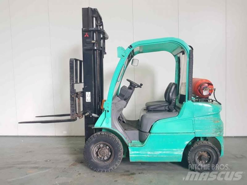 Mitsubishi FG25N LPG gaffeltrucks