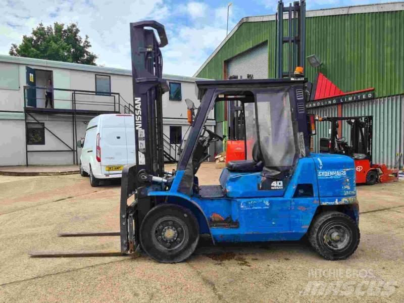 Nissan FO4D40Q2 Diesel gaffeltrucks