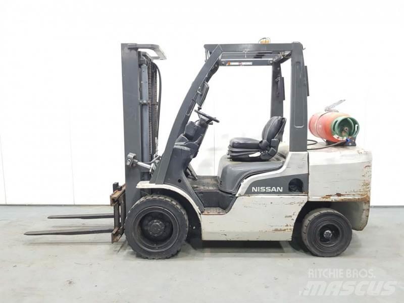 Nissan UG1F2A35DU LPG gaffeltrucks