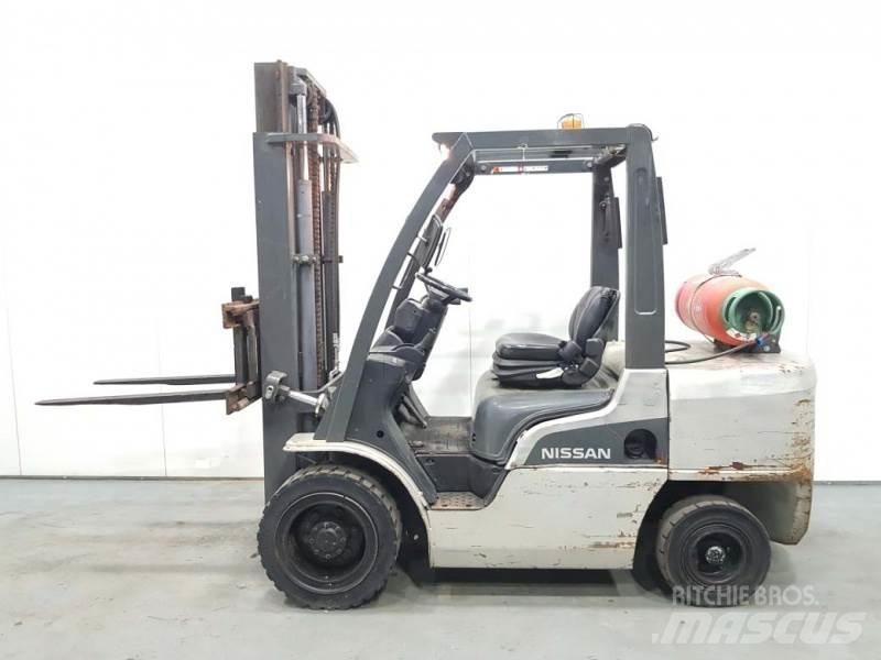 Nissan UG1F2A35DU LPG gaffeltrucks